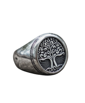 Ring mit Lebensbaum-Motiv im Gothic-Stil