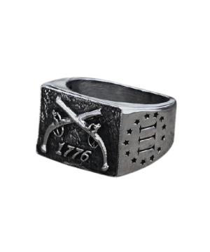 Gothischer Ring mit Kanonendesign