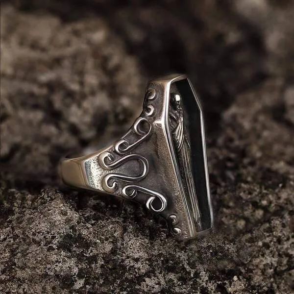 Vampirsarg-Ring im gotischen Stil