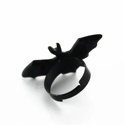 Fledermaus-Ring im Gothic-Stil