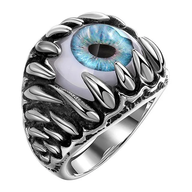 Ring mit blauem Auge im gotischen Stil