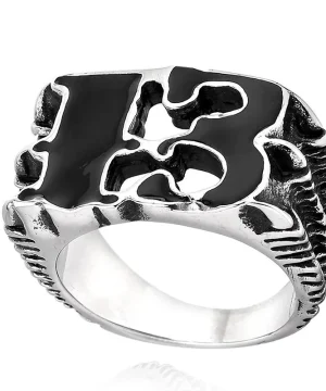 Gothischer Ring aus Edelstahl