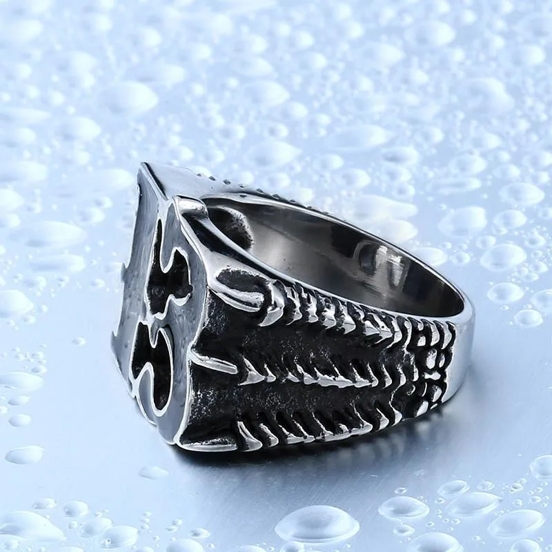 Gothic-Ring aus Edelstahl - L