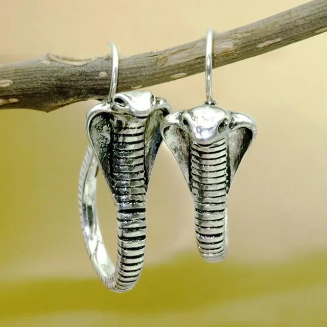 Gothic Ohrring Cobra – Bild 4