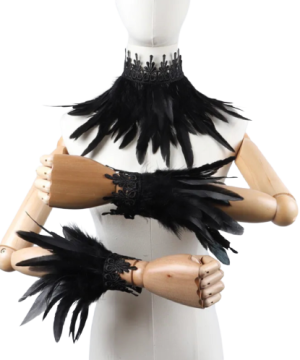 Holzfigur mit schwarzem Federaccessoire-Set