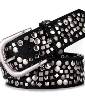 Nietengürtel mit Gothic- und Punk-Design
