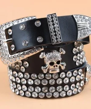 Gürtel mit Totenkopf und Glitzer