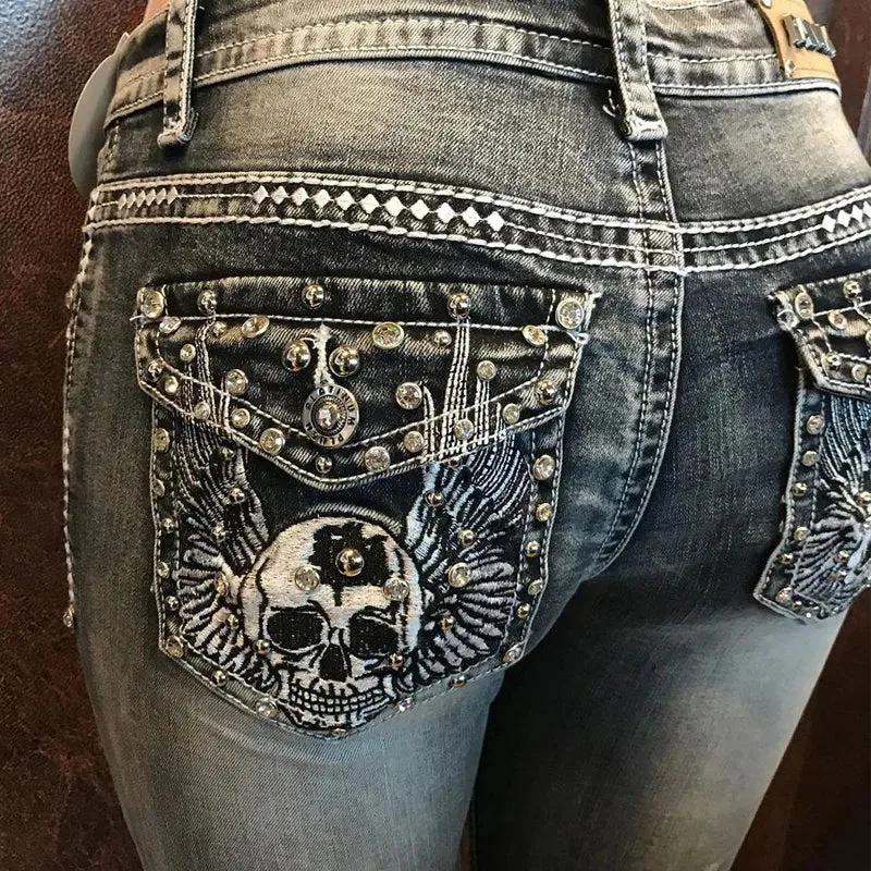 Gothic Jeans mit Totenkopf Design