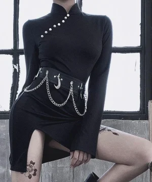 Gothic Kleid Perlenknopf