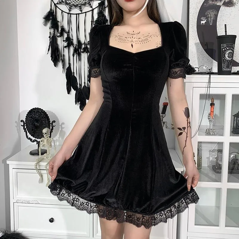 Gothic Kleid Samt und Spitze