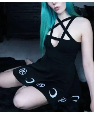 Gothic Kleid mit Pentagramm Ausschnitt