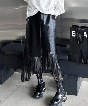 Gotischer asymmetrischer Rock mit hoher Taille