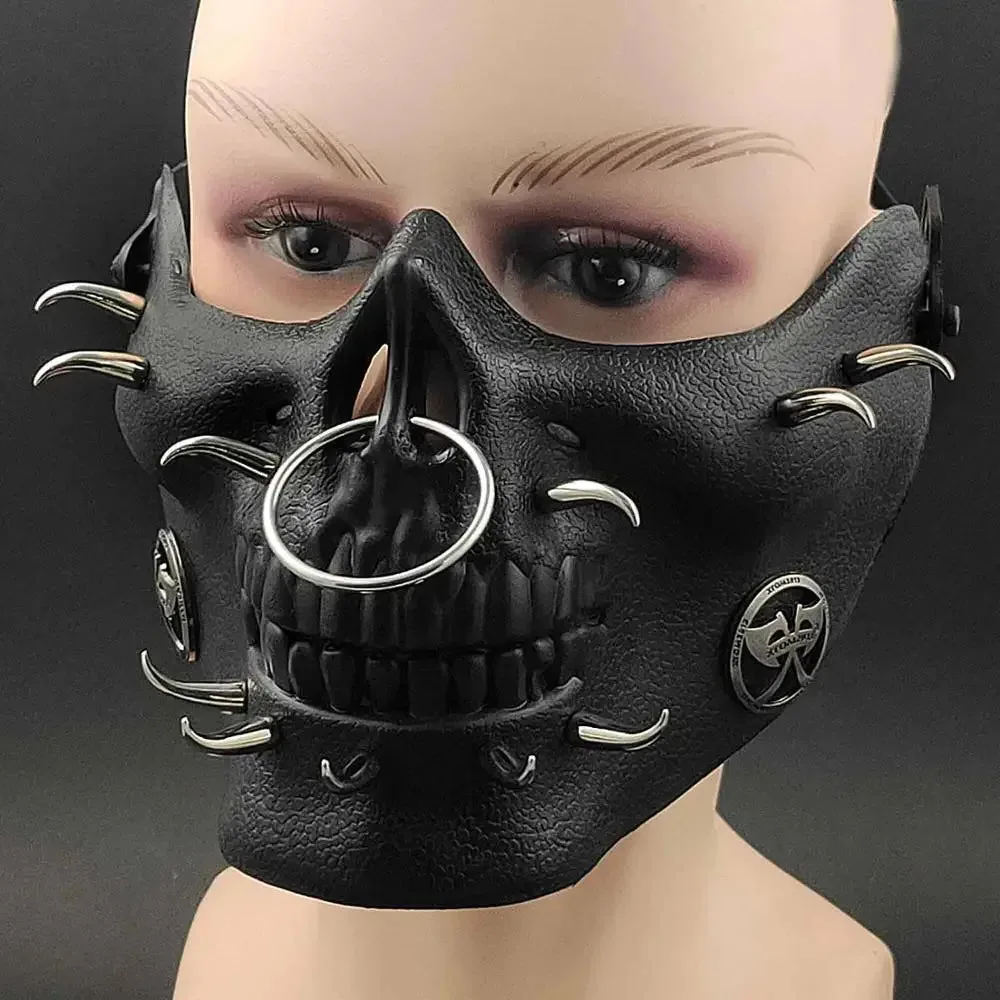 „Gothic Totenkopf-Maske mit Metallakzenten“