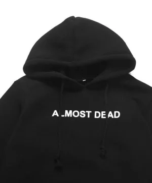 Gothic Sweatshirt mit „Almost Dead“ Aufdruck
