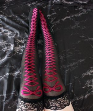 Rote Goth-Schleifenstrümpfe für Damen mit floralem Spitzensaum - Gothic Shop