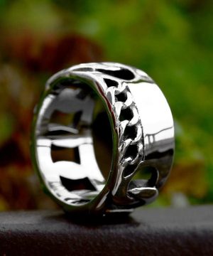 Ausgehöhlter Ring mit Punk-Kette für Herren - Gothic Shop
