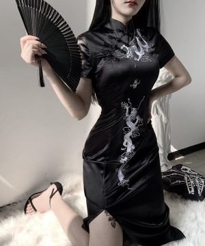 Damen-Cheongsam-Kleid mit Gothic-Drachen-Stickerei - Gothic Shop