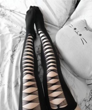 Damen-Gothic-Schnürung, erotische Oberschenkelstrümpfe in Schwarz - Gothic Shop