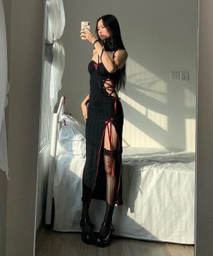 Damen-Slipkleid im Gothic-Stil mit Ausschnitt und Schlitz und Schnürung - Gothic Shop