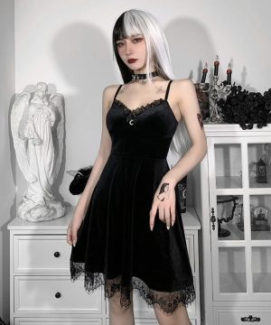 Damen-Slipkleid aus Samt im Gothic-Stil mit Spitzensaum - Gothic Shop