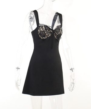 Damen-Slipkleid im Gothic-Stil mit Spitzenspleiß - Gothic Shop