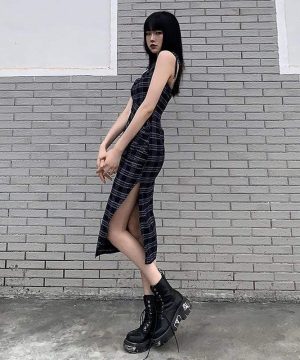 Damen-Trägerkleid mit Grunge-Karomuster und Seitenschlitz - Gothic Shop
