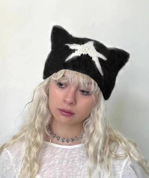 Strickmütze mit Grunge-Stern für Damen - Gothic Shop