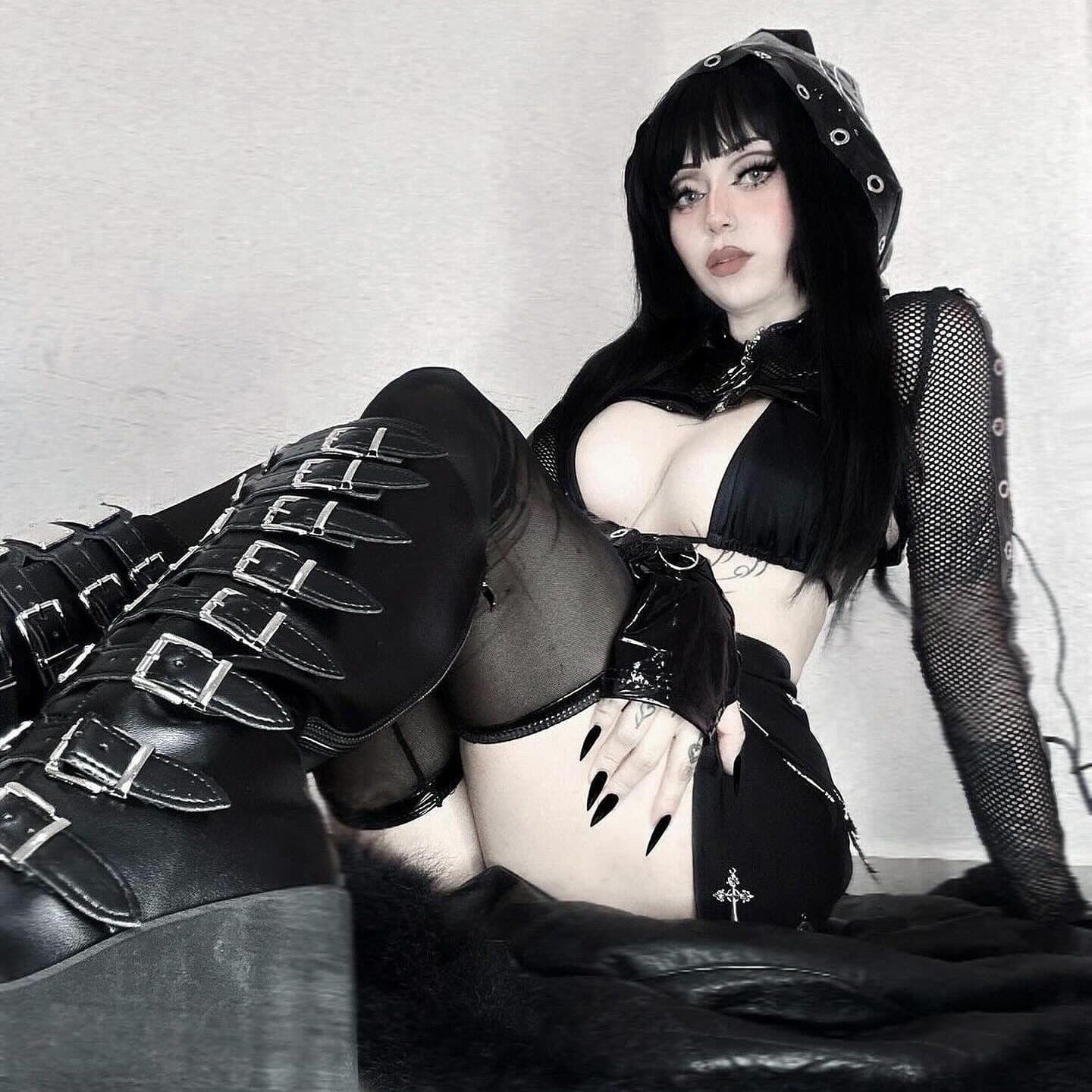Punk-Ösen-Mesh-Cape für Damen mit Kapuze - Gothic Shop