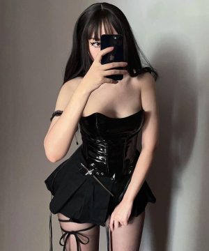 Punk-Riemchen-Vollbrustkorsett aus Lackleder für Damen - Gothic Shop