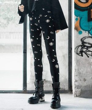 Taillierte Leggings mit Gothic-Moon-Comic-Print für Damen - Gothic Shop