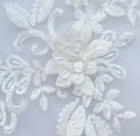 Gothic 3D Pailletten-Spitze mit Blumenstickerei – Schwarz Rot – Bild 9