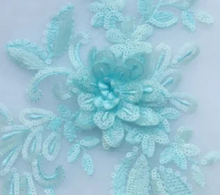 Gothic 3D Pailletten-Spitze mit Blumenstickerei – Schwarz Rot – Bild 25