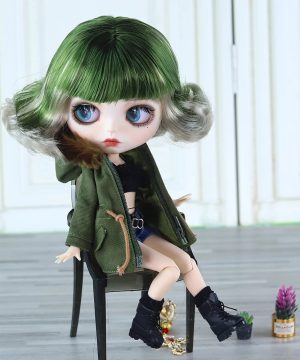 Gothic Blythe Puppe 1/6 mit kurzen Haaren und Zubehör