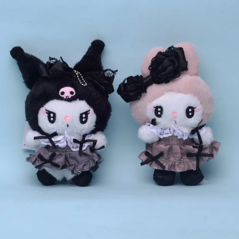 Gothic Sanrio Schlüsselanhänger 22cm mit Hello Kitty Design – Bild 3