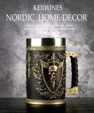 Gothic Totenkopf Bierkrug aus Edelstahl und Harz 600ml