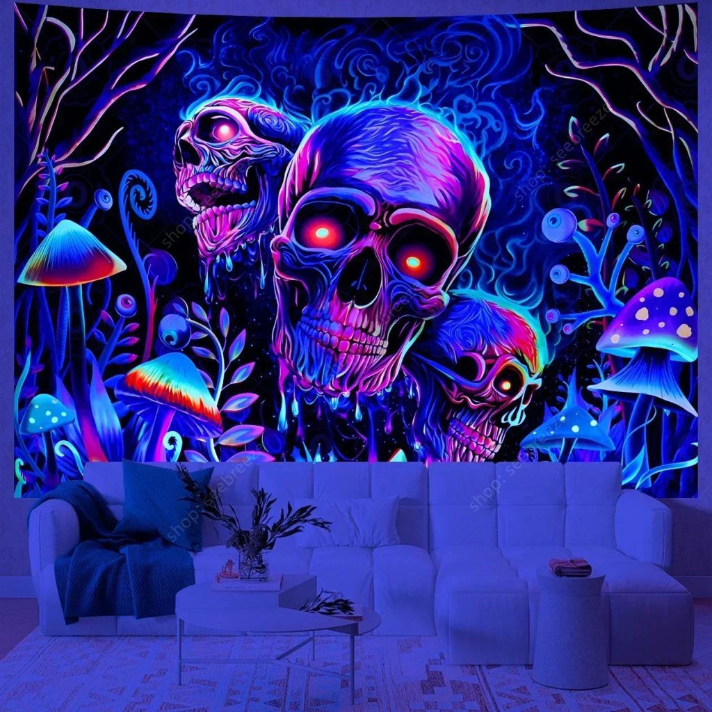 Tenture Muraile UV Fluodorante Quetzalcoatl – Art Psychédélique Tapisserie Lumière Noire