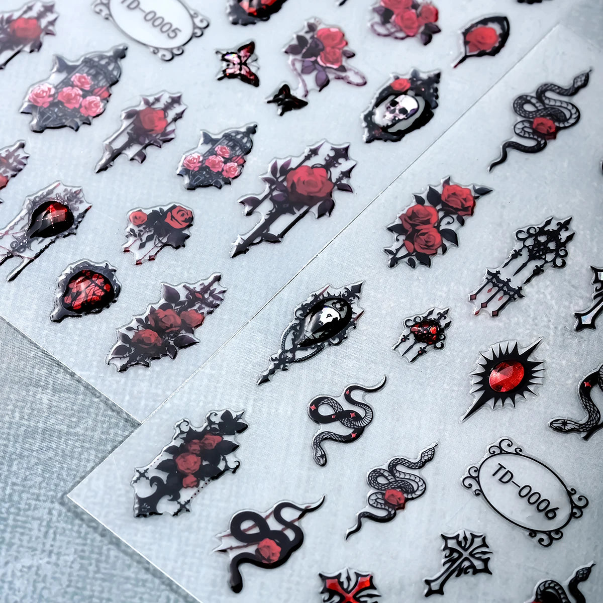 2 Stück Gothic Halloween Nagelsticker – 3D Totenkopf & Rose – Bild 6