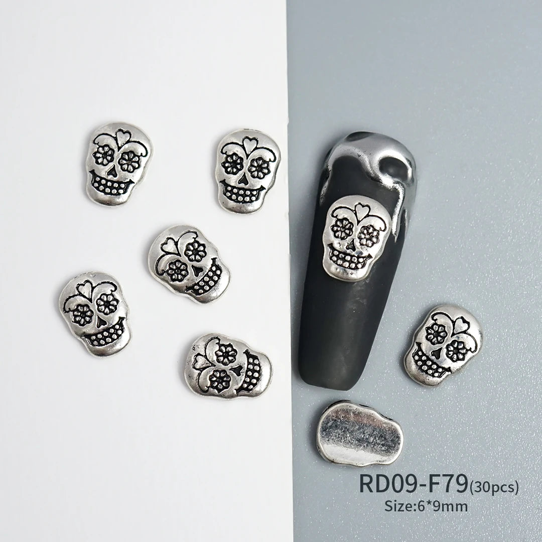 Gothic Halloween Nail Charms mit Totenkopf & Zirkonia 3D – Bild 17