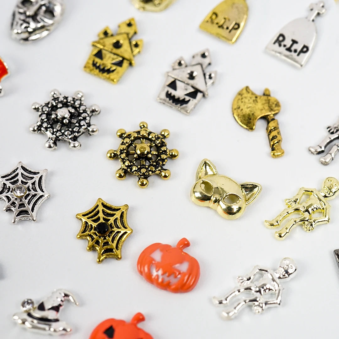 Gothic Halloween Nail Charms mit Totenkopf & Zirkonia 3D – Bild 3