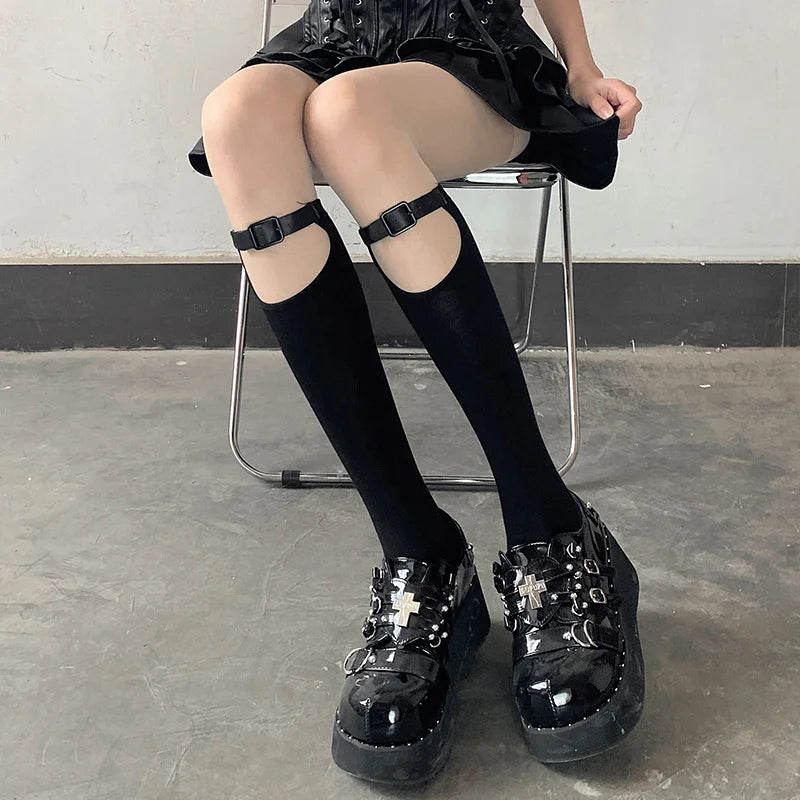 Gothic Techwear Damen Socken mit Leder-Schnallen – Mittelhoch – Bild 4