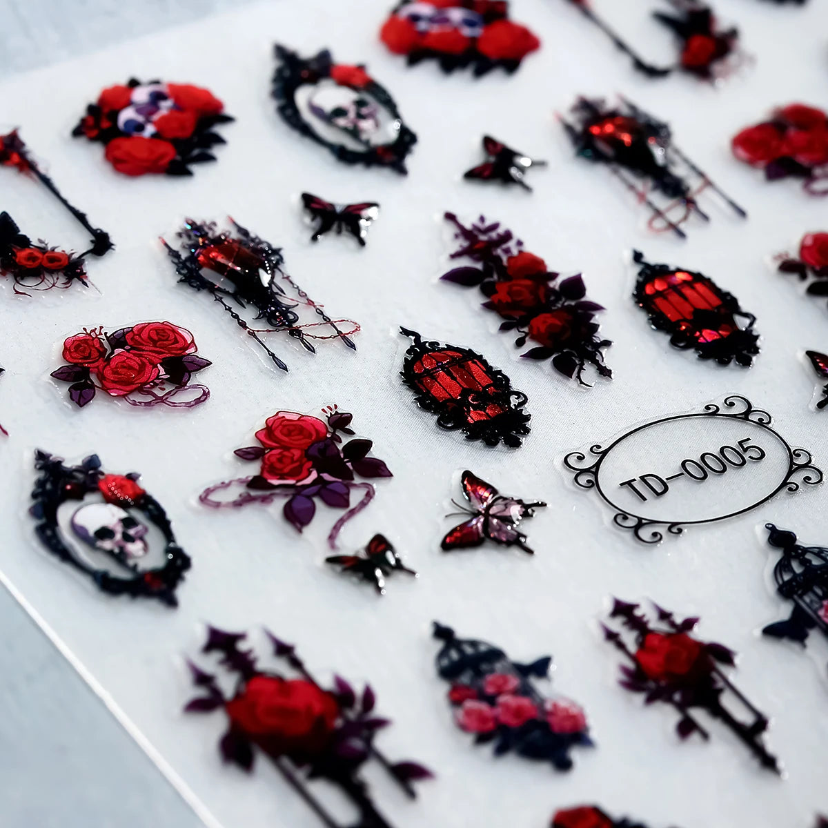 2 Stück Gothic Halloween Nagelsticker – 3D Totenkopf & Rose – Bild 4