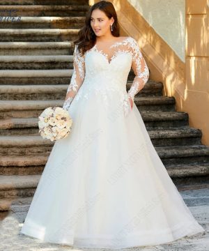 Gothic Hochzeitskleid Plus Size mit Spitze und Illusion Rücken